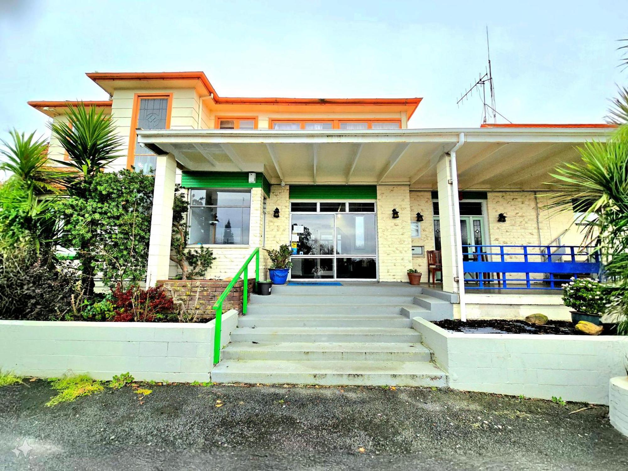 Putaruru Arms Motor Inn Exterior photo